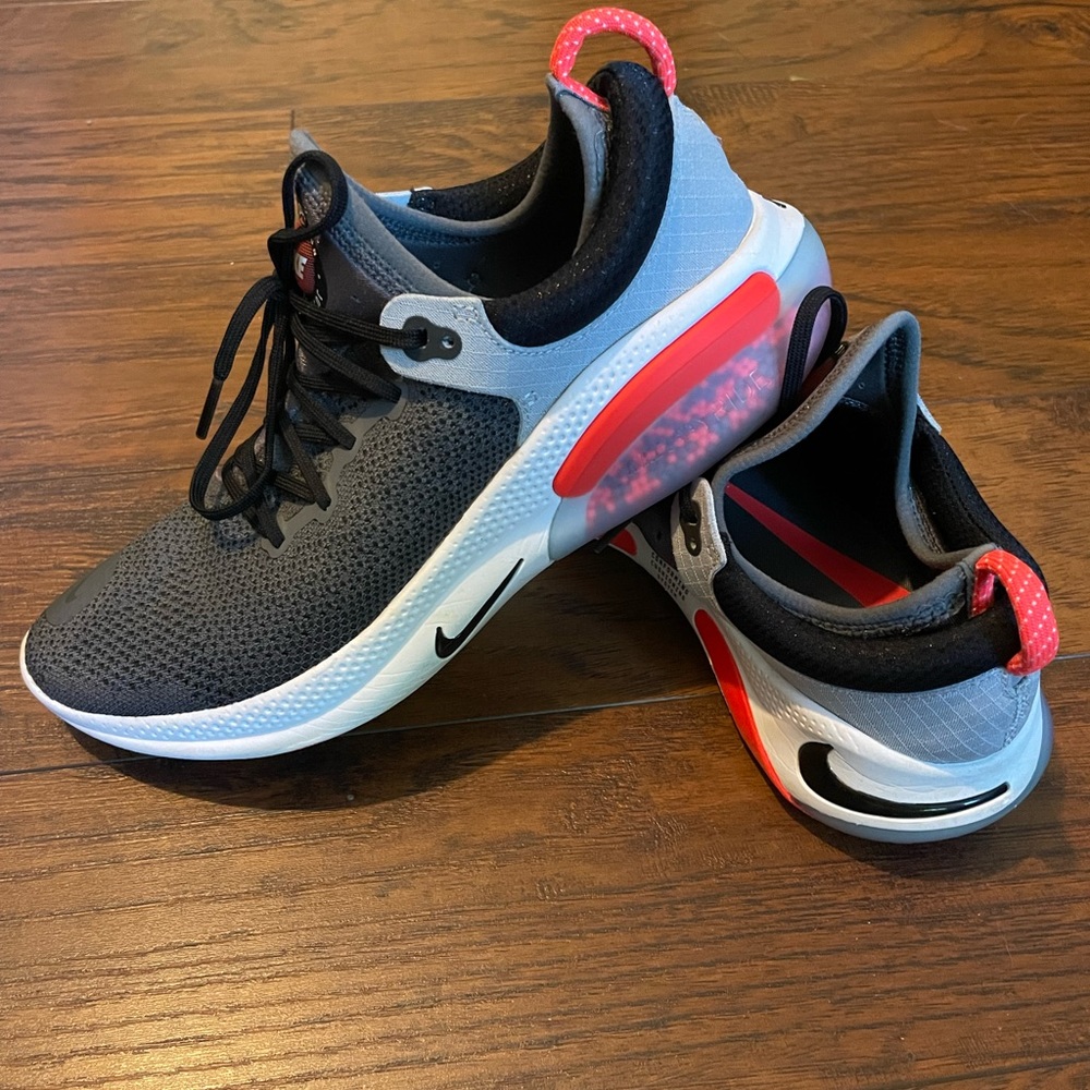 Nike Joyride Run Flyknit